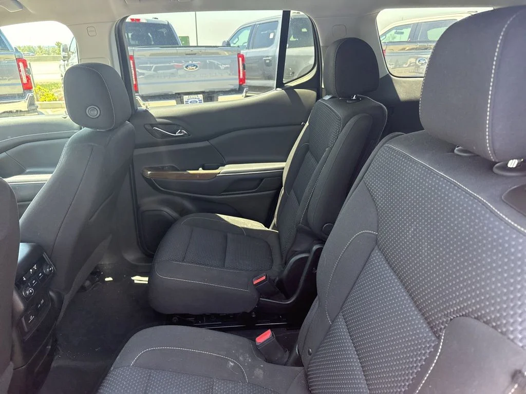 Used 2022 Cayenne Red Tintcoat GMC SLE image 10