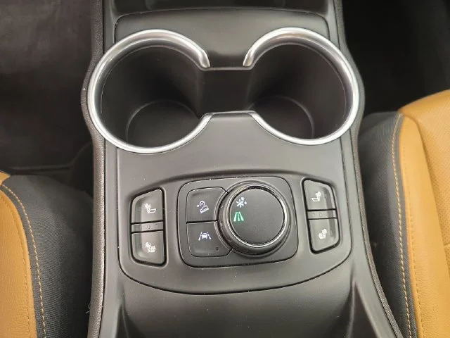 Used 2020 Summit White GMC SLT image 28