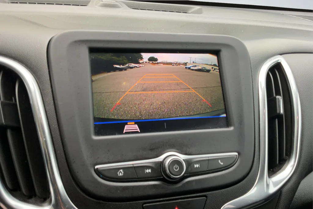 Used 2020 Gray Chevrolet LT image 17