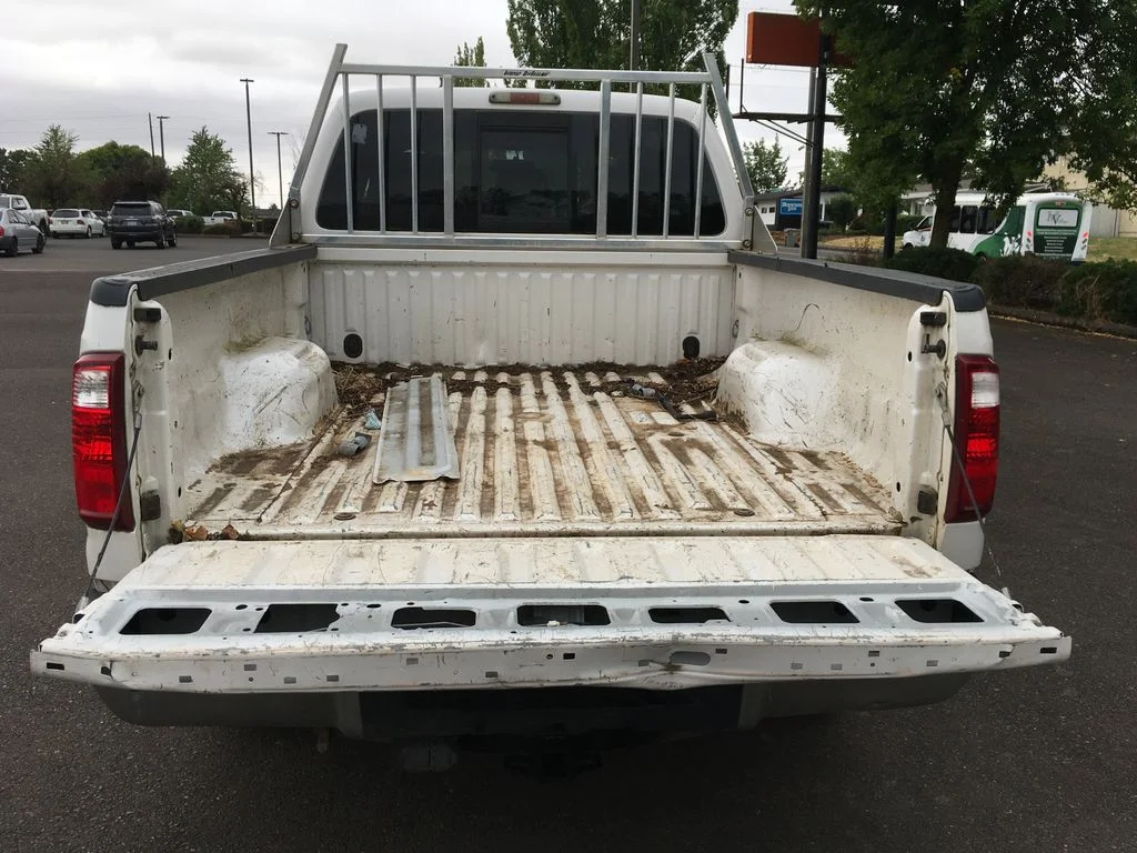 Used 2011 White Ford  image 6