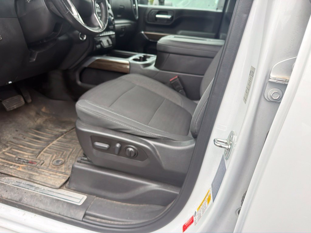 Used 2022 Summit White Chevrolet LT image 15