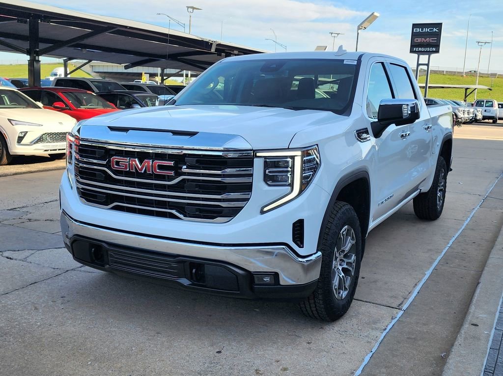 2026 GMC Sierra 1500 SLT - Photo 8