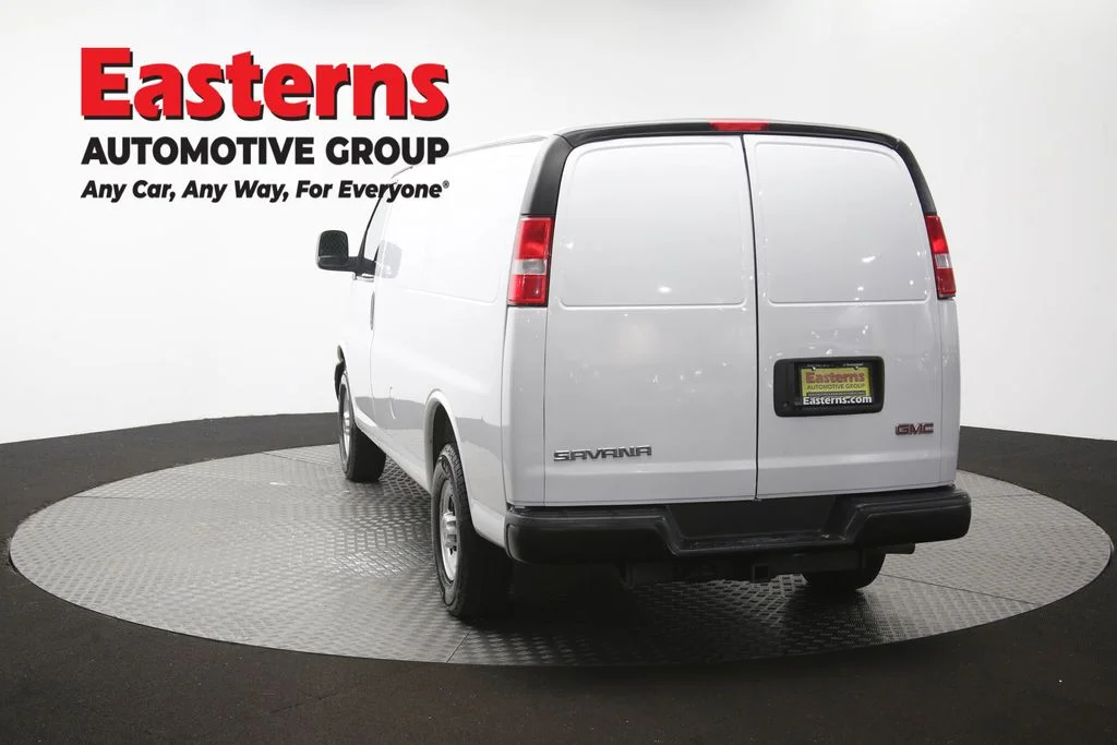 Used 2020 White GMC Work Van image 35