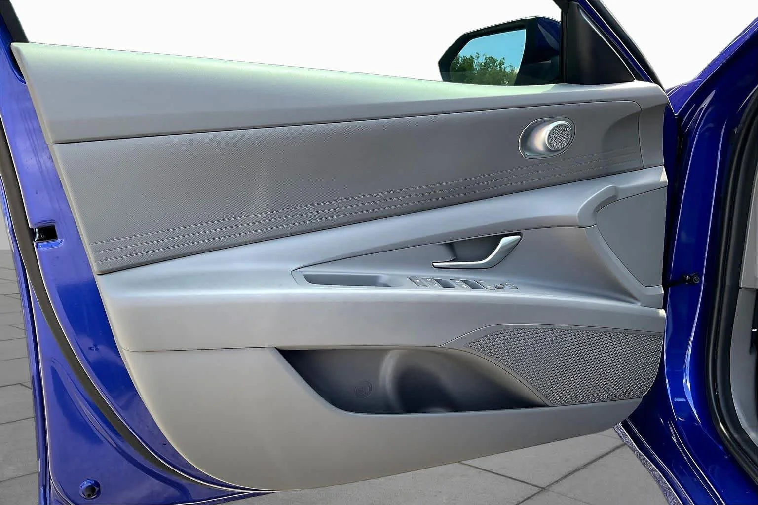 Used 2024 Intense Blue Hyundai SEL image 21