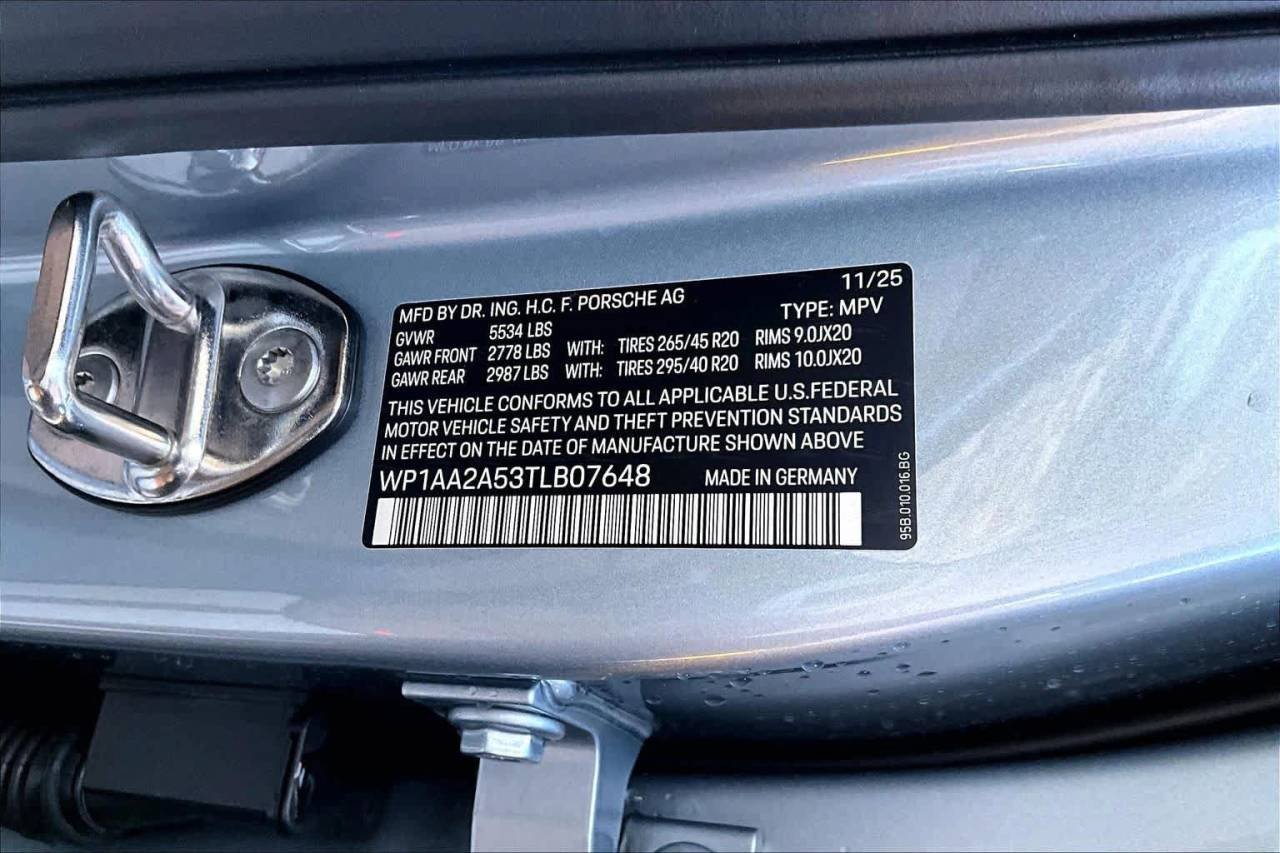 2026 Porsche Macan T - Photo 26