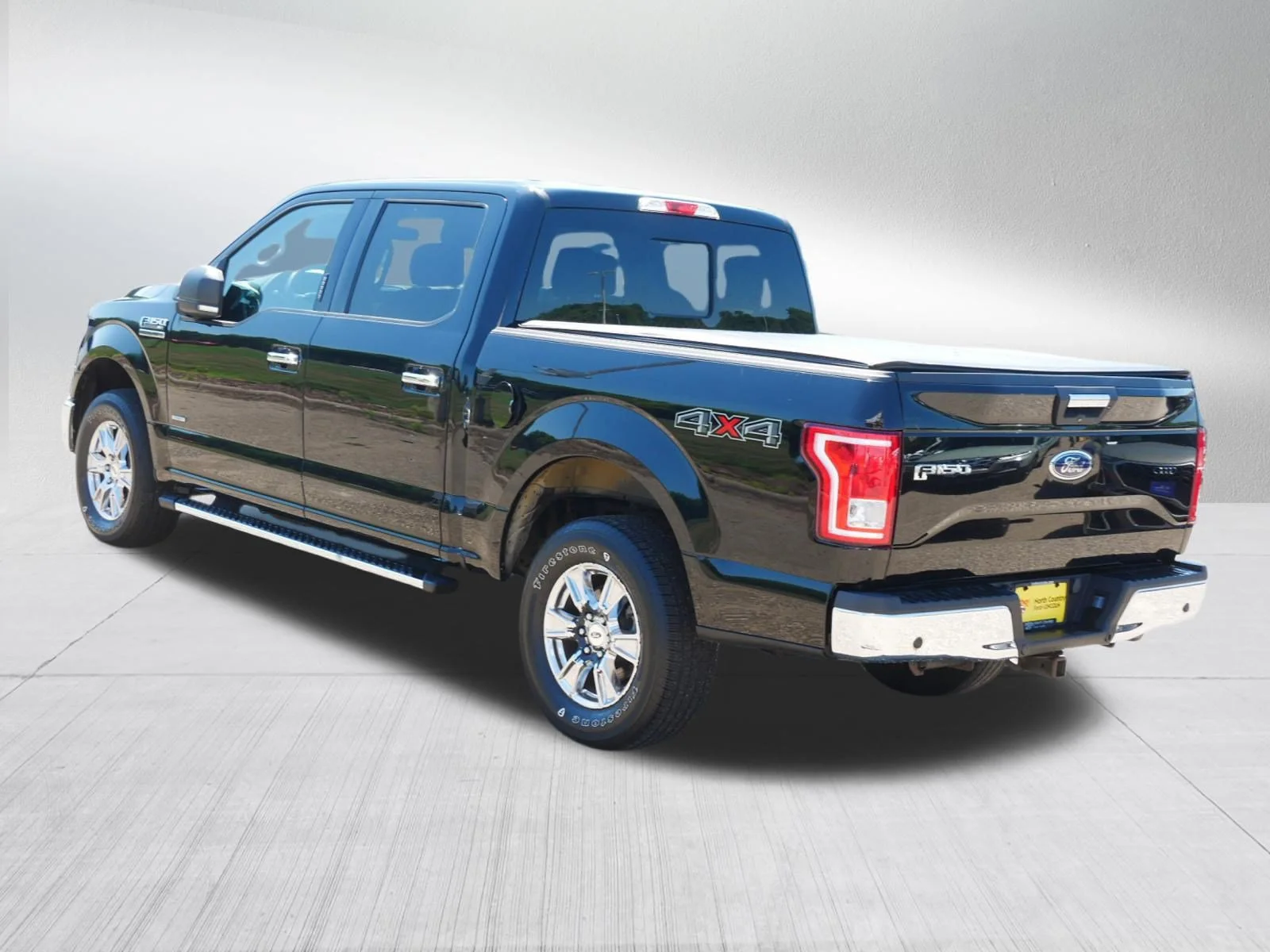 Certified Used 2022 Agate Black Ford XLT image 5