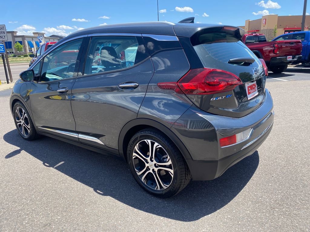 Used 2018 (Includes (TUS) Black grille.) Chevrolet Premier image 3
