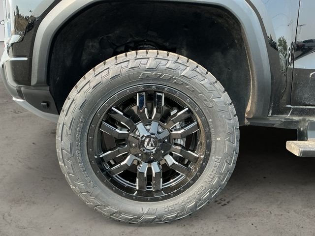 Used 2023 Black GMC AT4 image 9