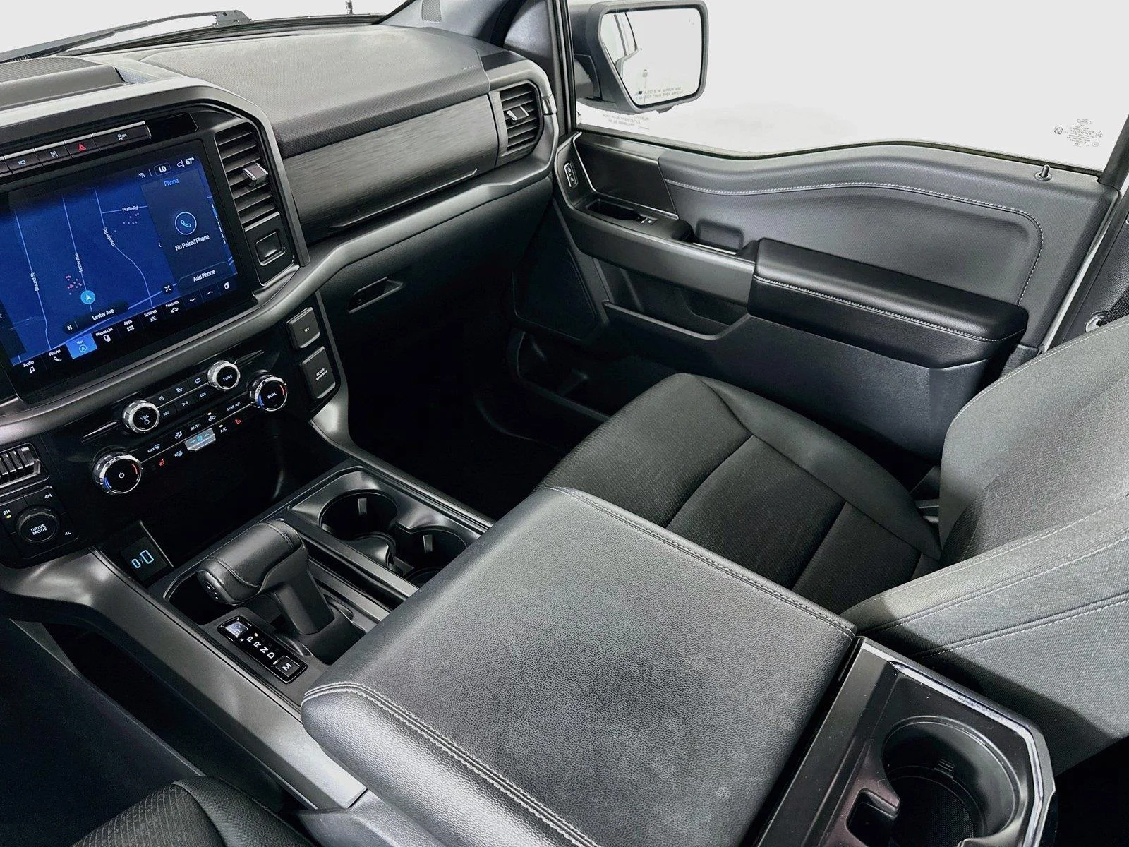 Used 2024 Oxford White Ford XLT image 25