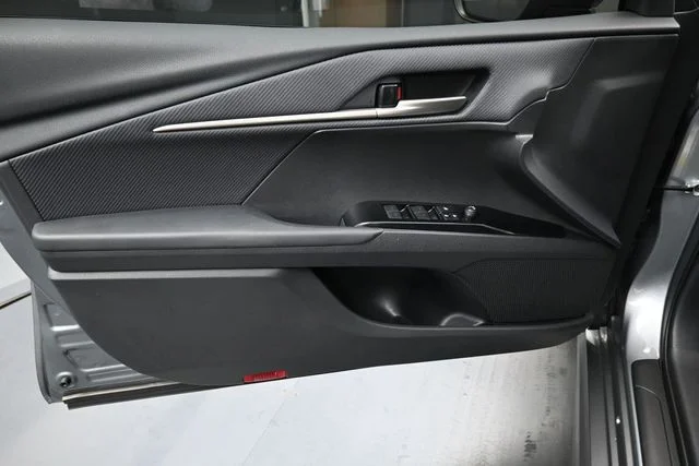 Used 2026  Toyota SE image 17