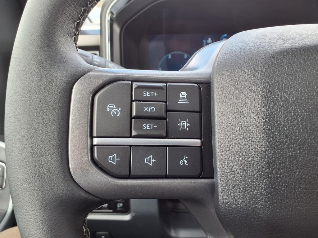 New 2026 Star White Metallic Tri-Coat Ford F-250® Lariat® image 15