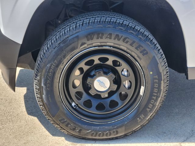 Used 2024 Summit White Chevrolet WT image 17