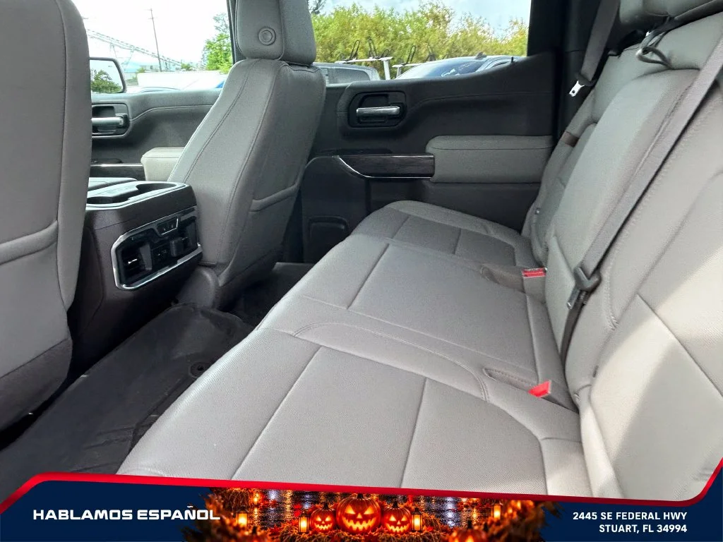 Used 2019 IRIDESCENT PEARL TRICOAT Chevrolet LTZ image 12
