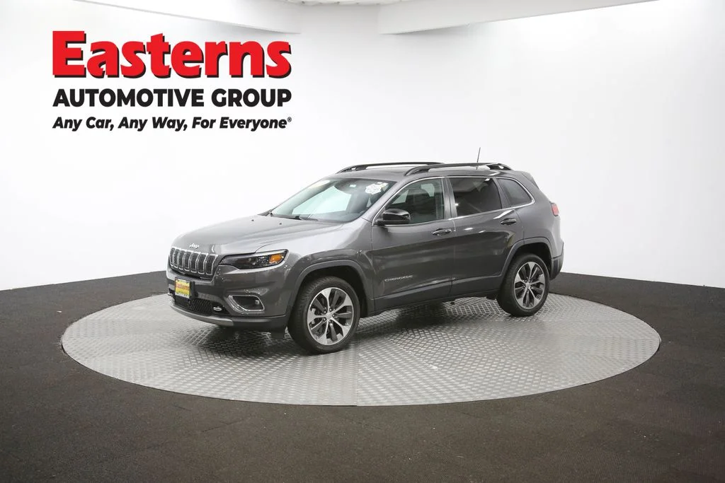 Used 2022 Gray Jeep Limited image 57