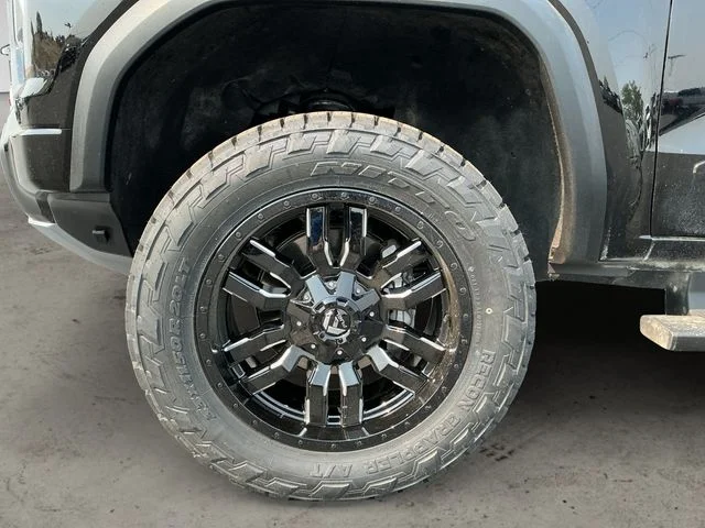 Used 2023 Black GMC AT4 image 9
