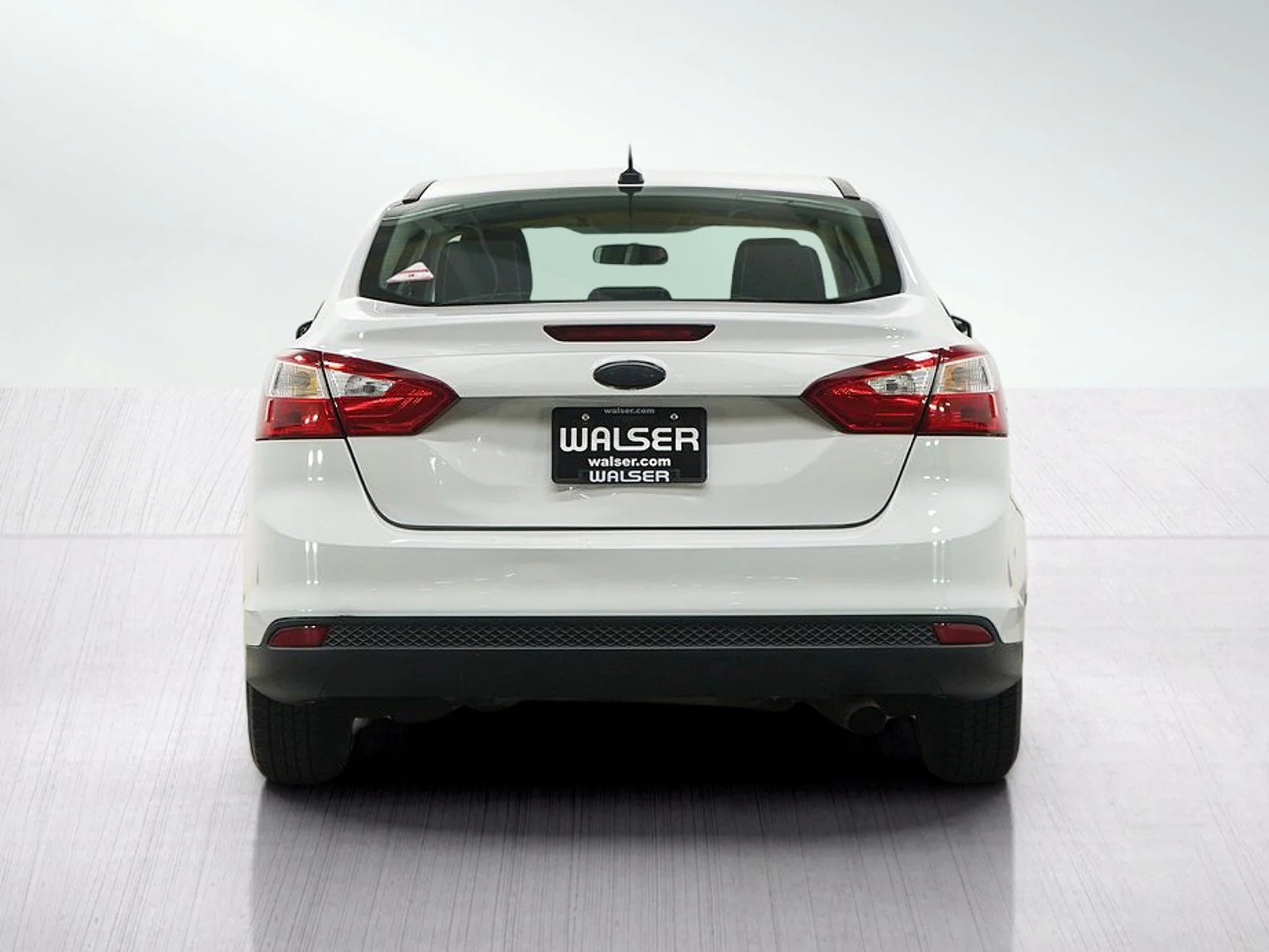 Used 2014 Oxford White Ford S image 4