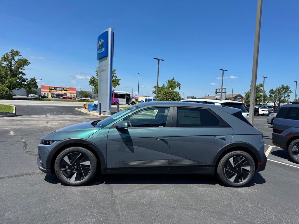 New 2026 Teal Hyundai SEL image 4