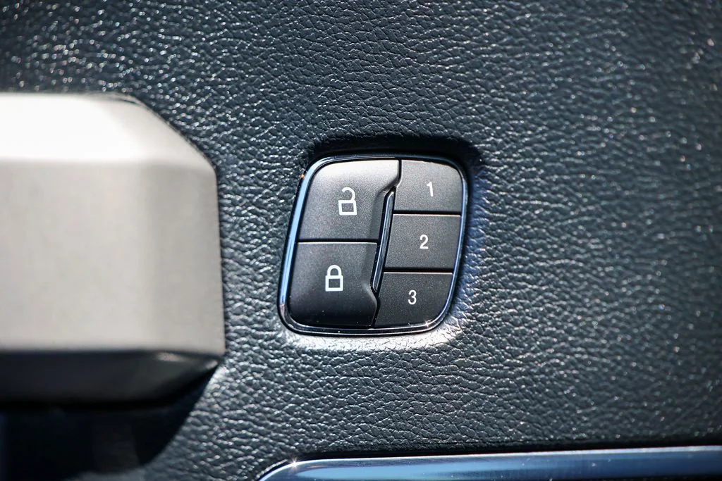 Used 2019 Red Ford Lariat image 5