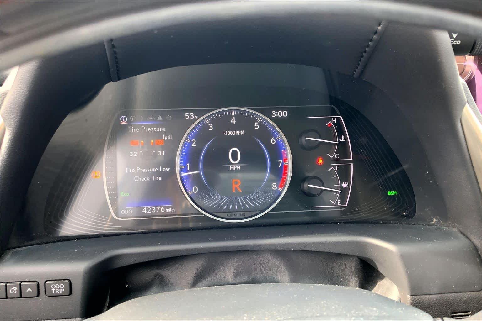 Used 2019 Sunlit Green Lexus  image 25