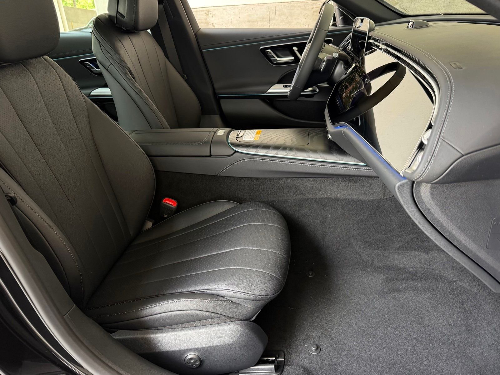 New 2026 Obsidian Black Metallic Mercedes-Benz E 450 image 16