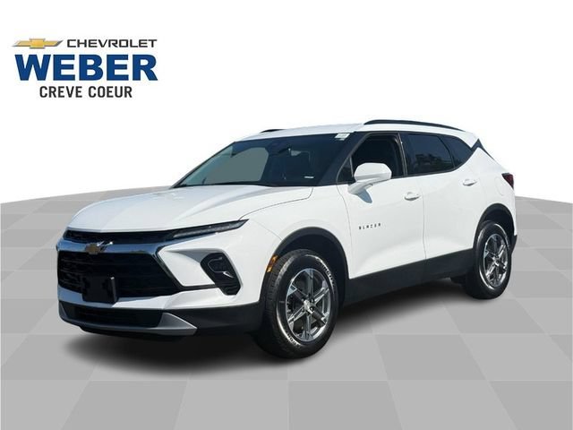 Used 2024 Summit White Chevrolet 2LT image 1