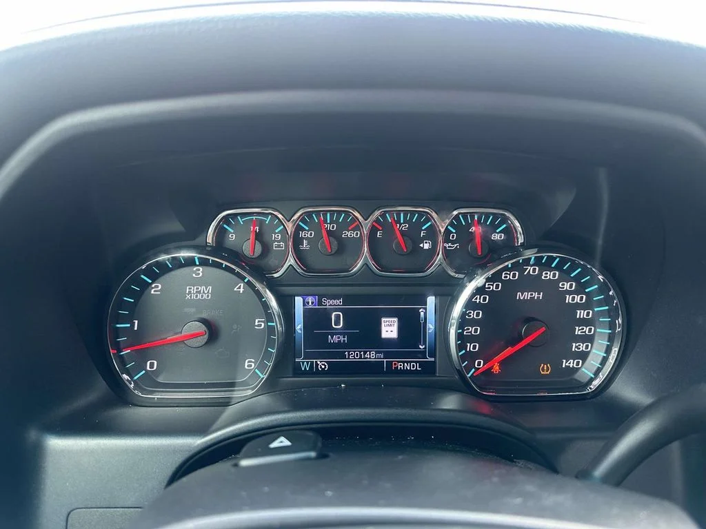 Used 2018 White Chevrolet LTZ image 21