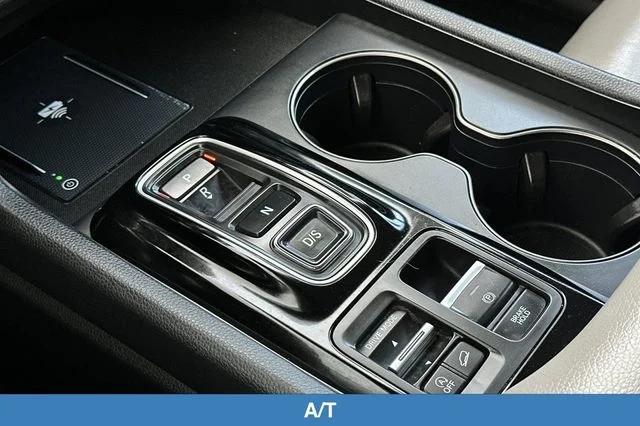 2025 Honda Pilot EX-L - Photo 25