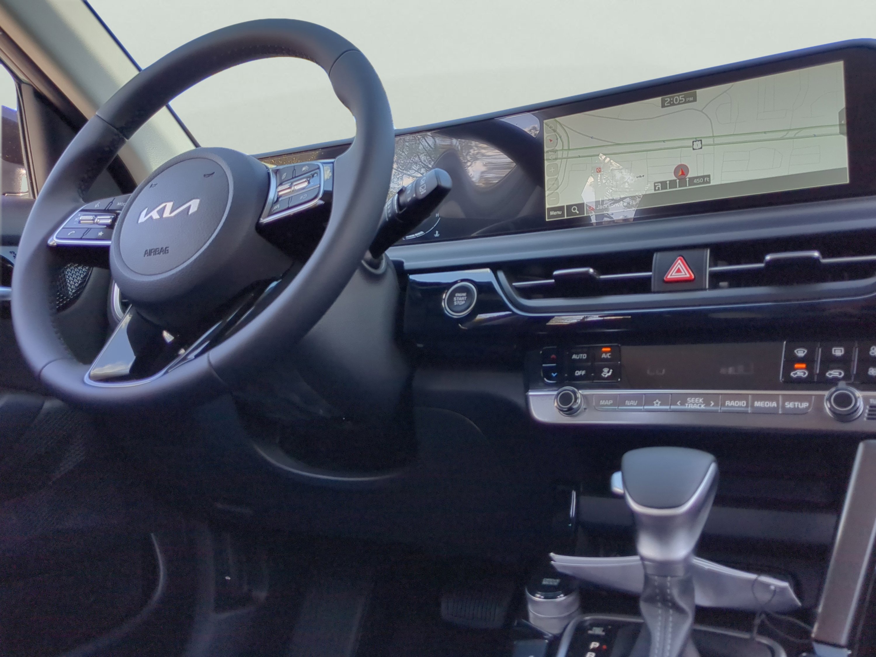 New 2026 Pluton Blue/Black Roof Kia S image 7