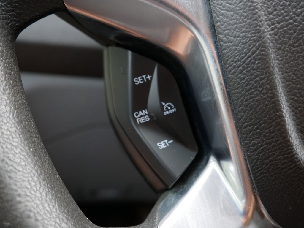 Certified Used 2018 White Ford Base image 17