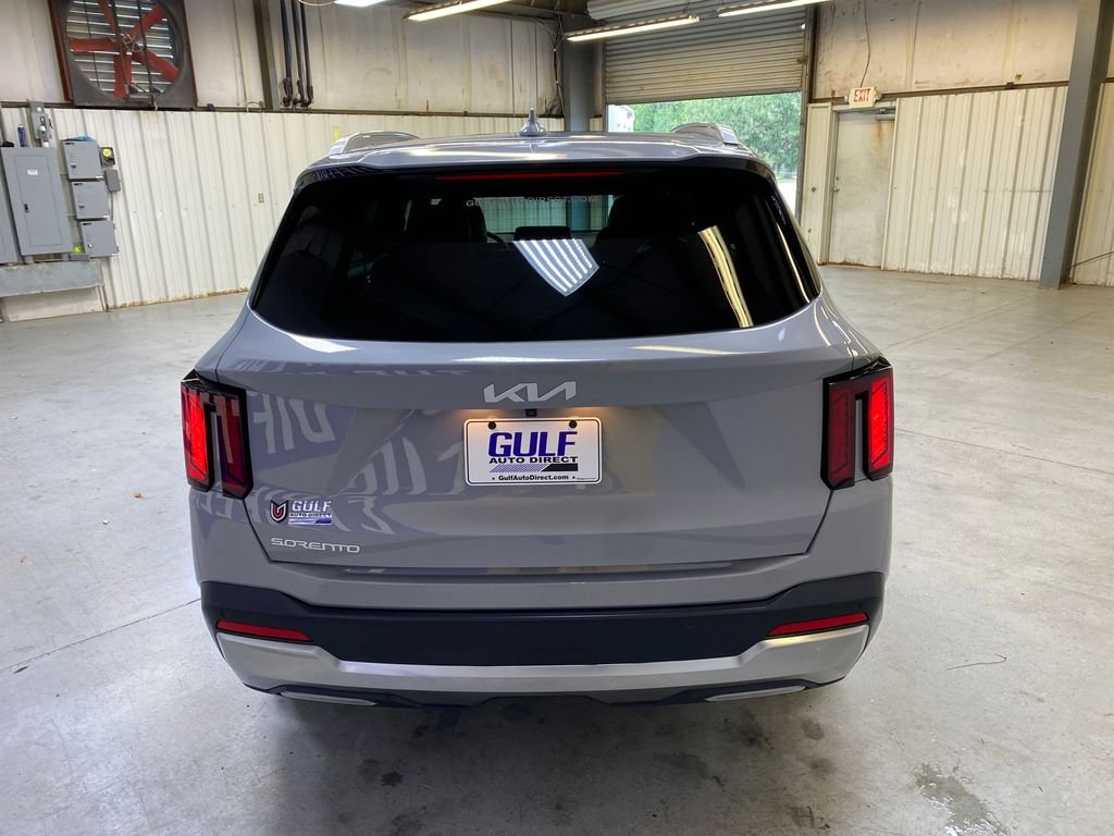Used 2025 Gray Kia S image 7