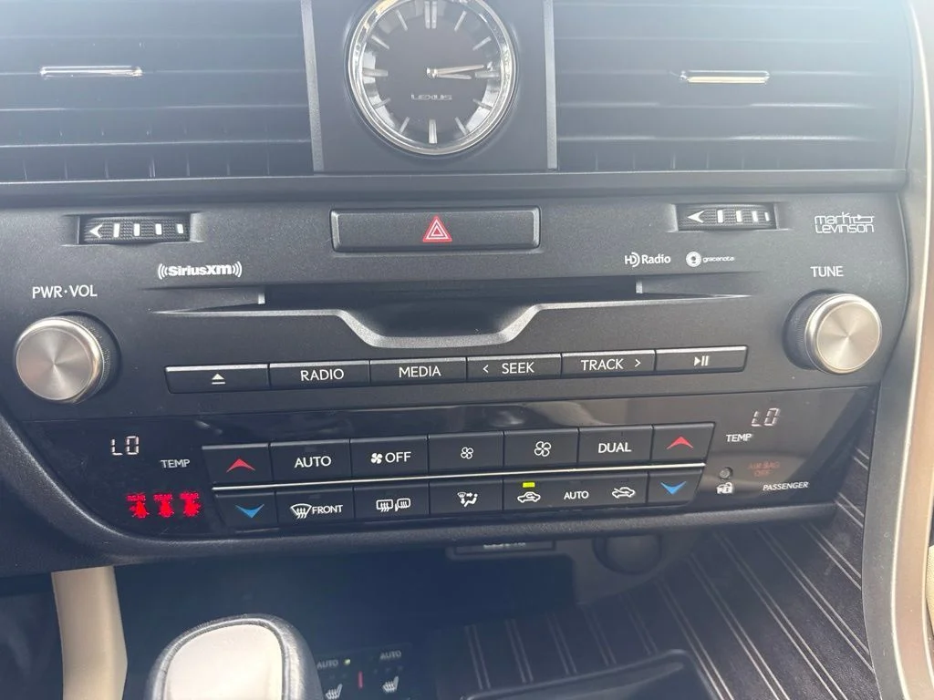 Used 2021 Silver Lexus 450h image 11