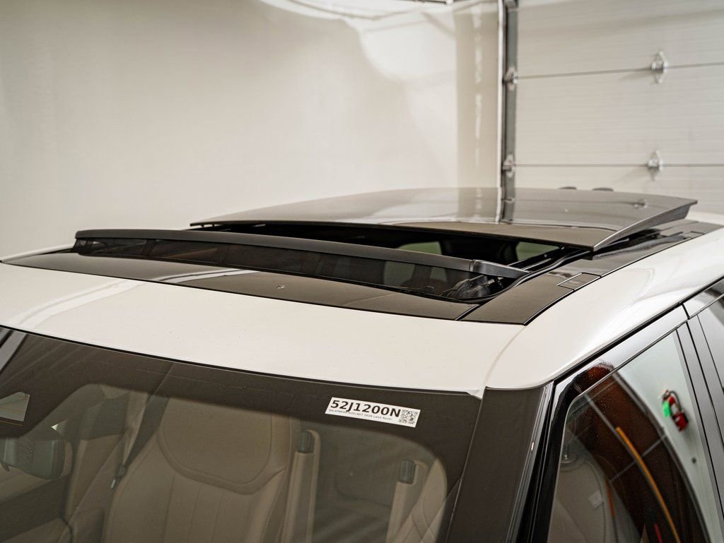2026 Land Rover Range Rover SE - Photo 14