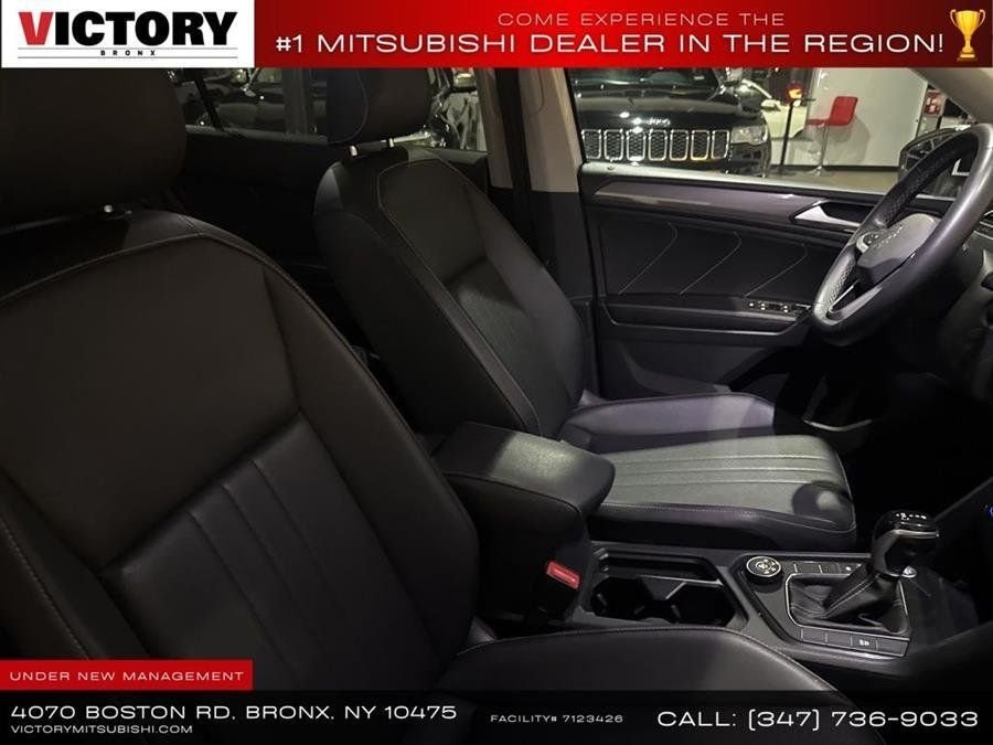 Used 2023 White Volkswagen 2.0T SE image 15
