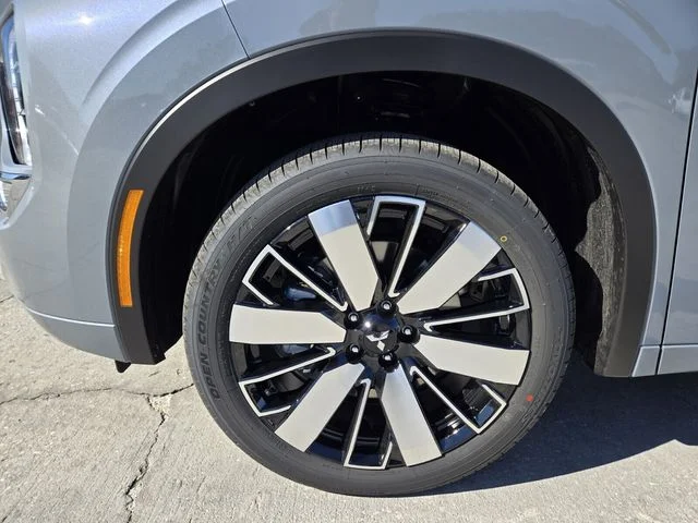 2026 Mitsubishi Outlander SEL - Photo 4