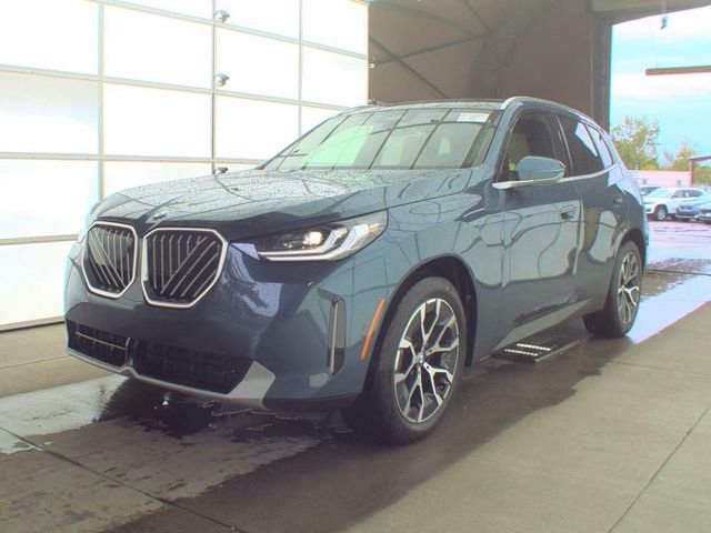 2025 BMW X3 30 XDRIVE's photo