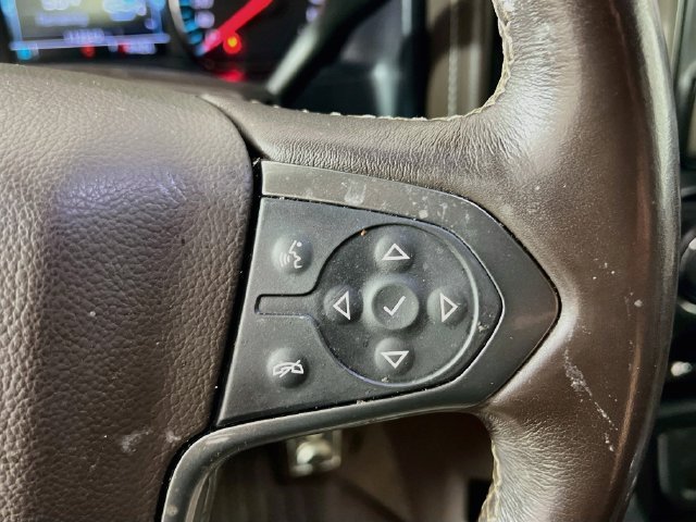 Used 2018 SUMMIT WHITE Chevrolet LTZ image 31