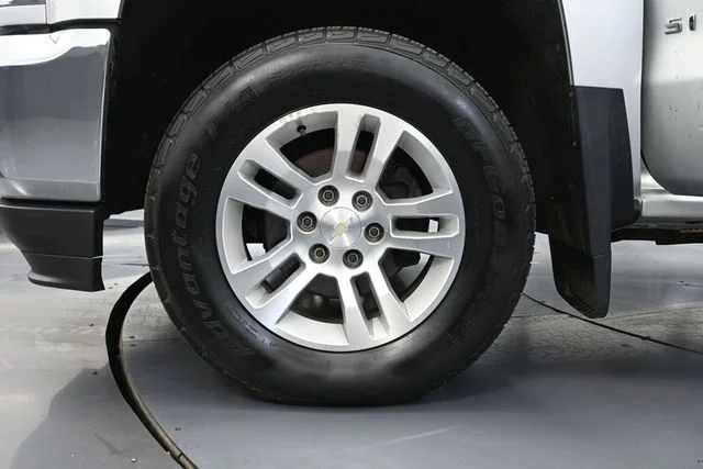 Used 2016 Silver Chevrolet LS image 12