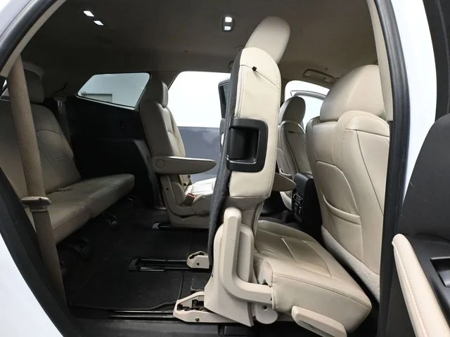 Used 2019 White Buick Essence image 42
