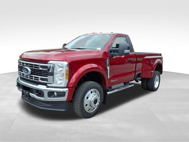 New 2026 Ruby Red Metallic Tinted Clearcoat Ford F-450® XLT image 2