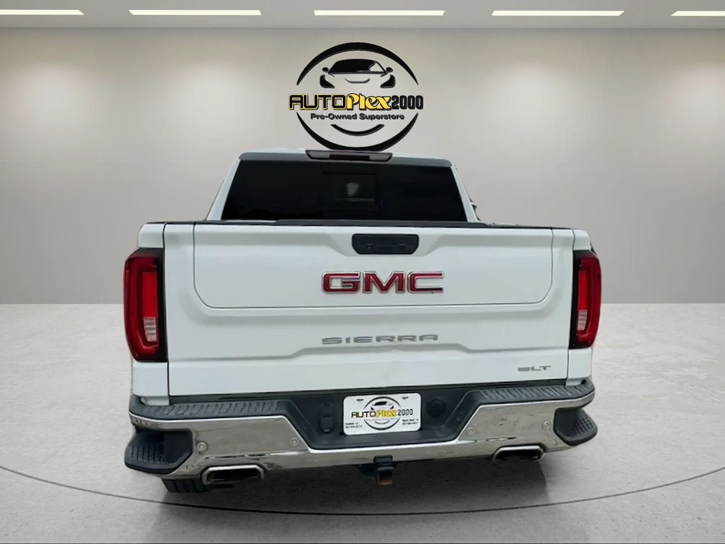 Used 2019 White GMC SLT image 6