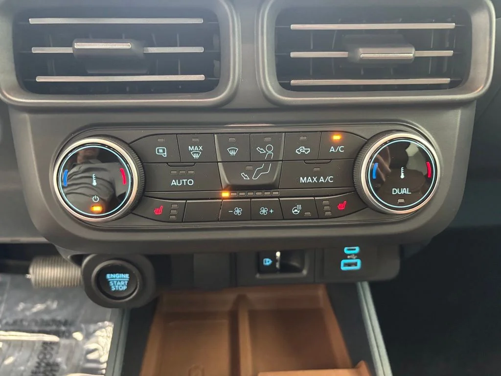 Used 2024 Gray Ford Lariat image 6