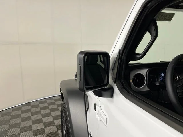 Used 2026 White/off-white Jeep Sport S image 14