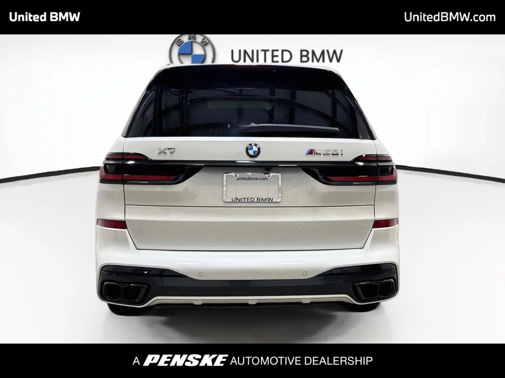 New 2026 White Metallic BMW M60i image 6
