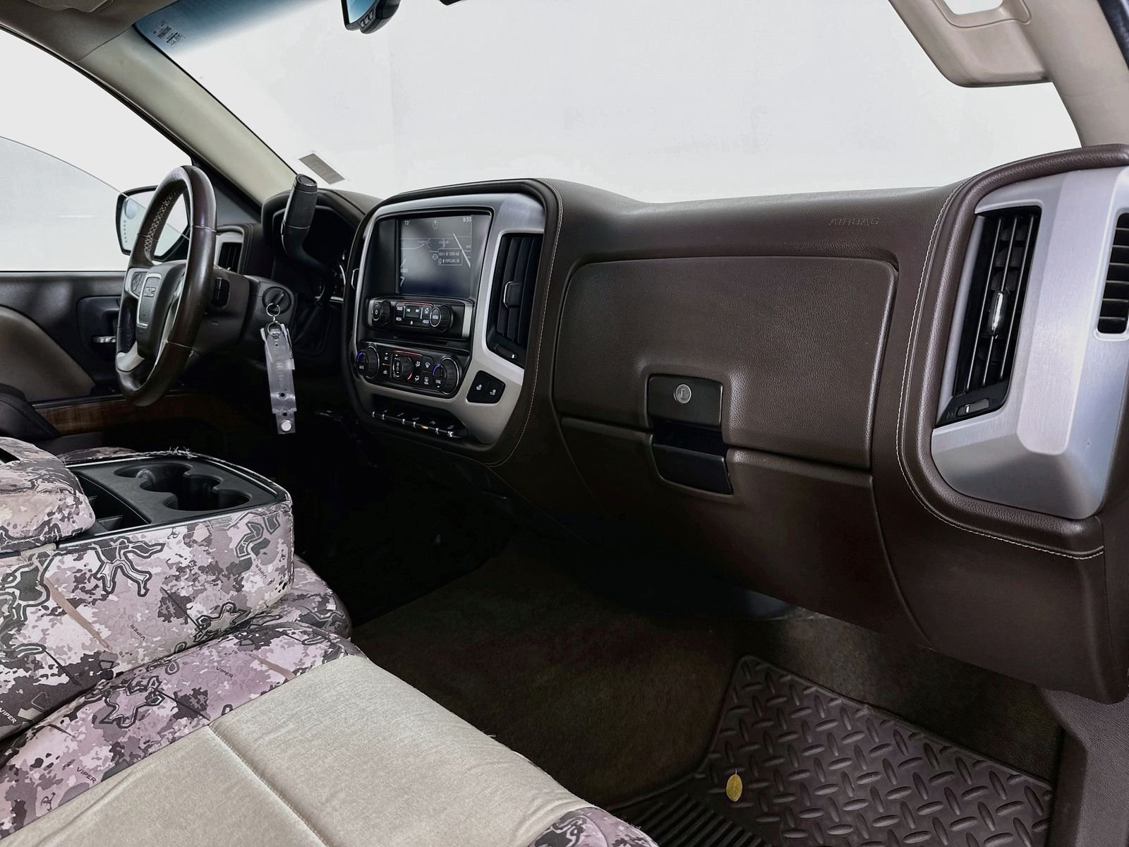 Used 2015 Bronze Alloy Metallic GMC SLT image 31