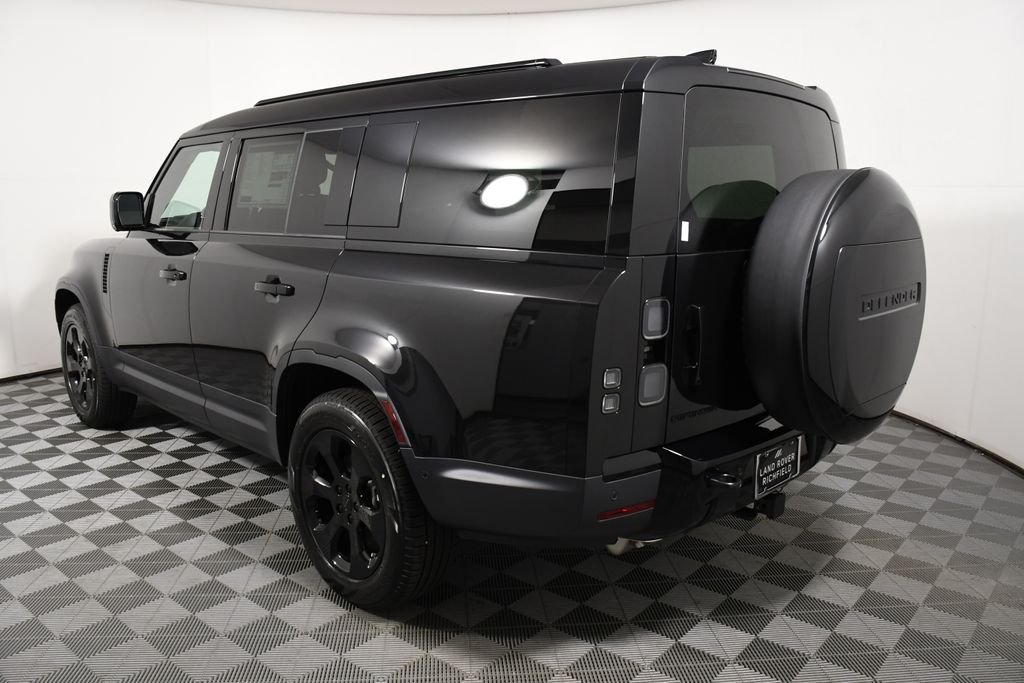New 2026 Santorini Blk Land Rover S image 4
