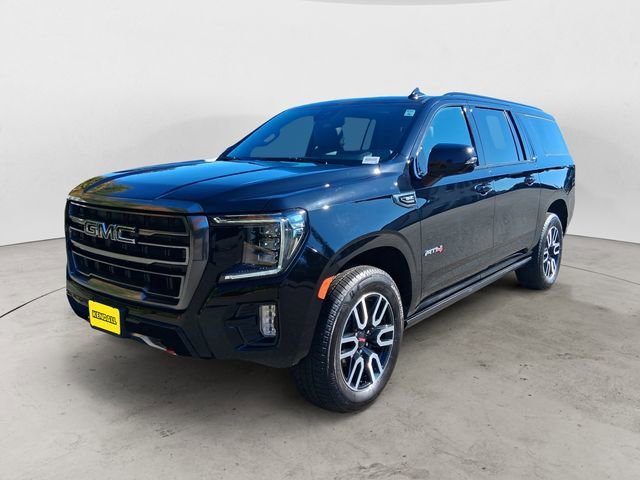 2023 GMC Yukon AT4 4X4's photo