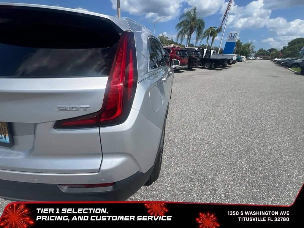 Used 2019 RADIANT SILVER METALLIC Cadillac FWD Premium Luxury image 14