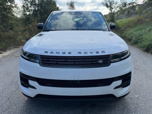 New 2027 Fuji White Land Rover SE image 3
