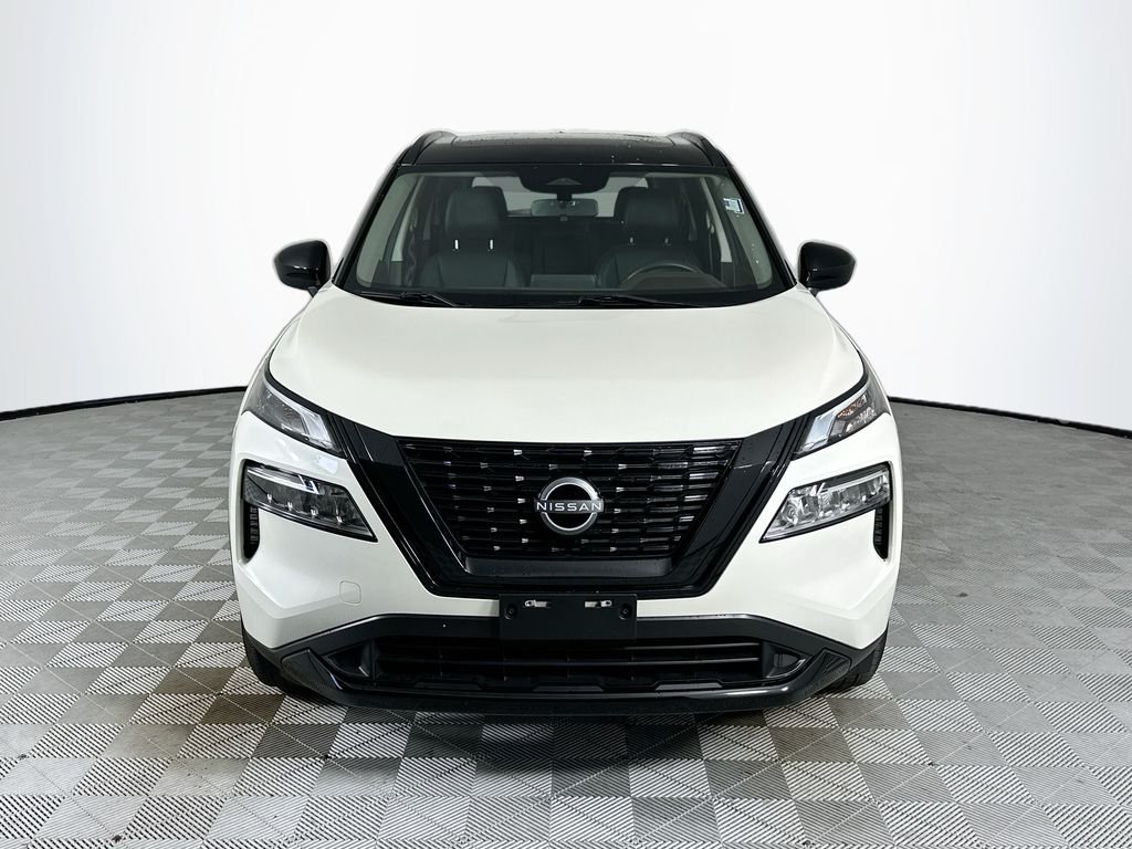 Used 2023 White Nissan SV image 2