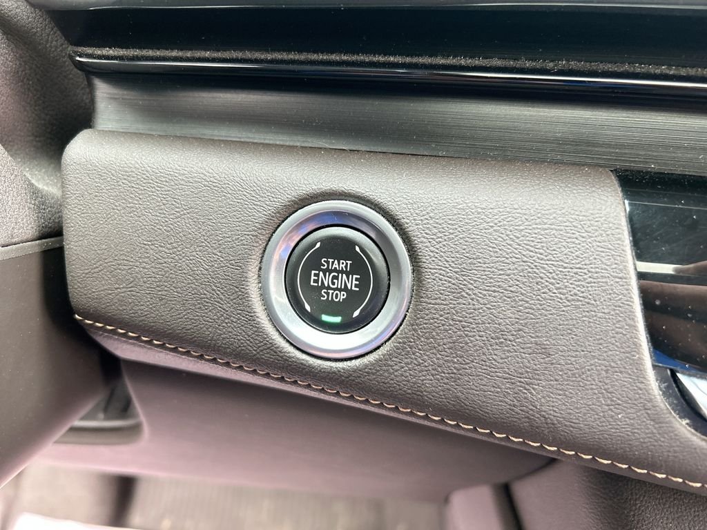 Used 2022 Black Cadillac Sport image 20